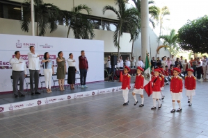 Foto de la Nota de Prensa Se lucen preescolares en exhibición de Escoltas de Bandera, en la Secretaría de Educación Colima
